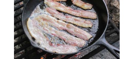 豚の細胞培養「人工ベーコン」の試験提供開始 どんな味?